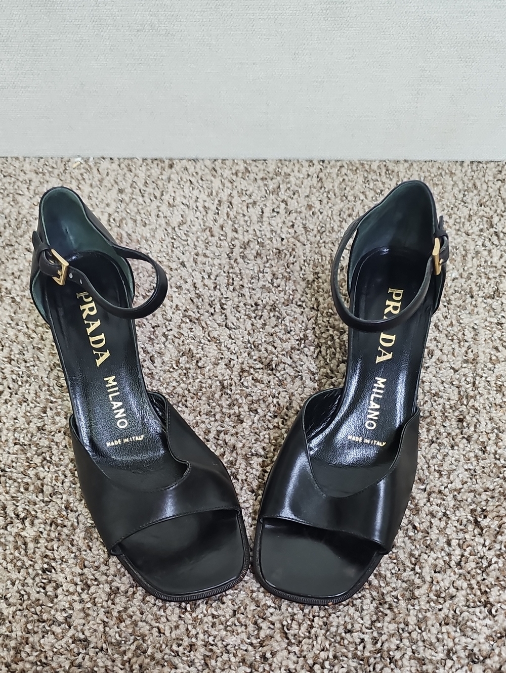 PRADA MILANO LEATHER ANKLE STRAP SANDALS BFPM-07-011